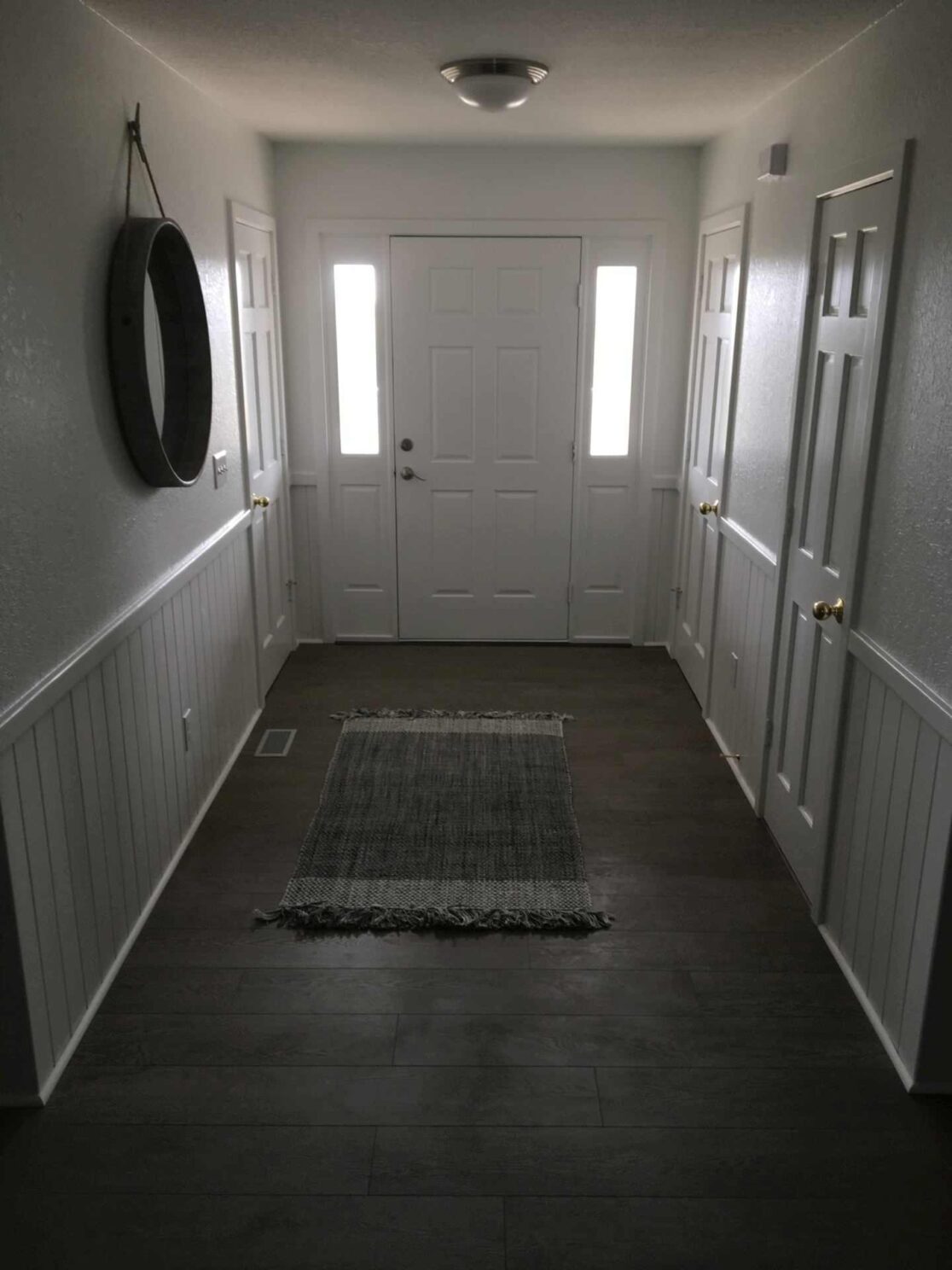 Finished remodel, newly painted, new flooring, new decoration